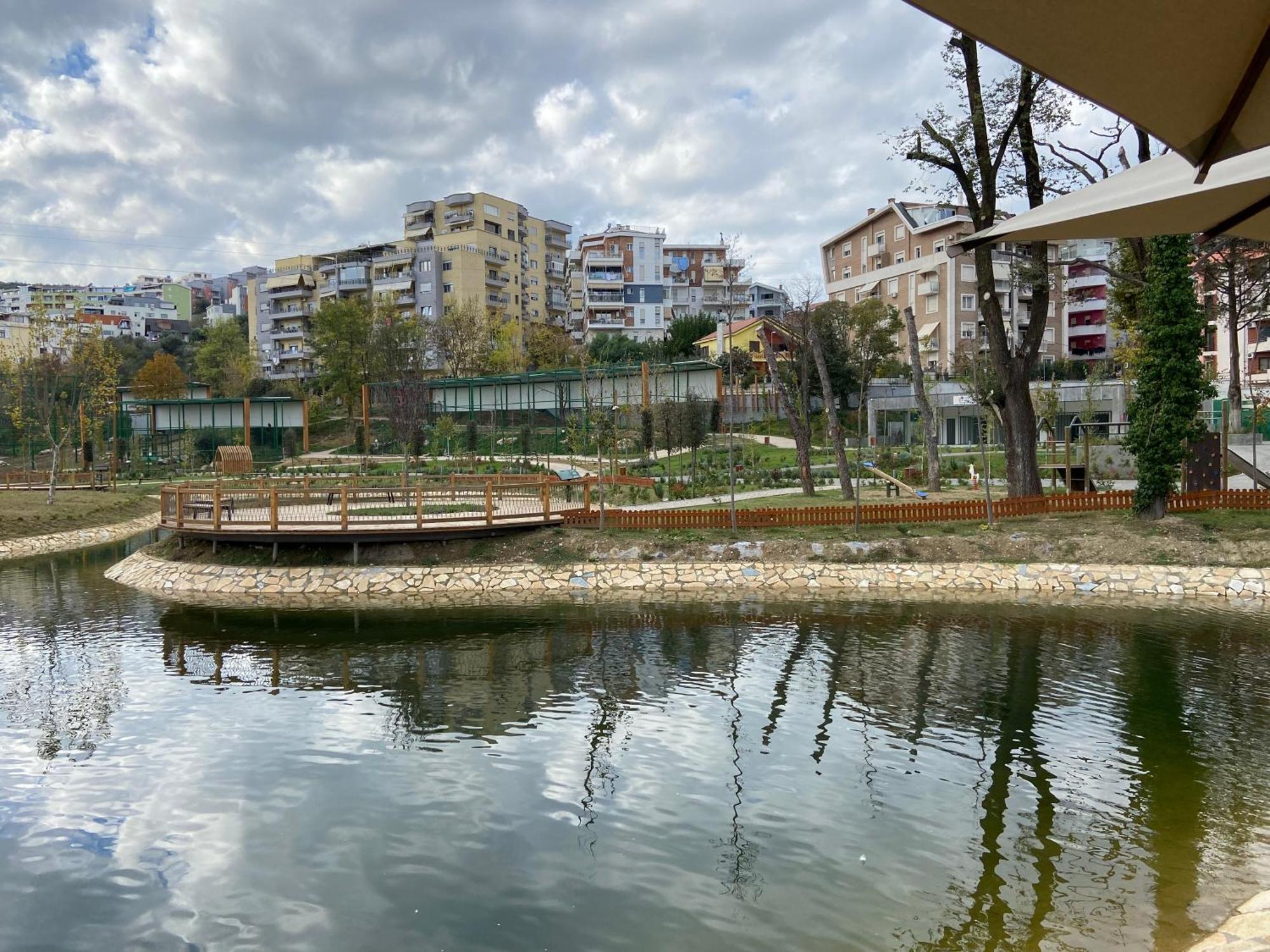 Mb Luxury Apartments Tirana Buitenkant foto